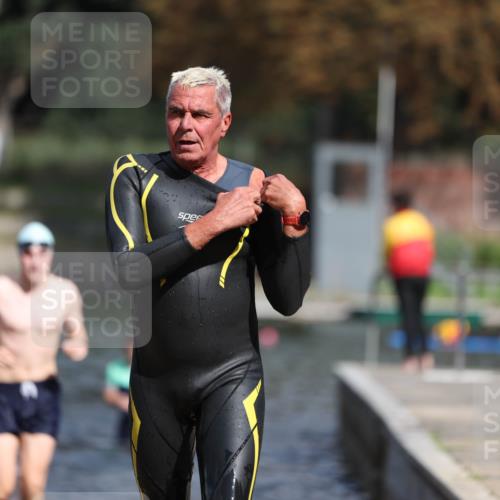14.09.2025 - Stadtparktriathlon Michael Strokosch http://msf.ph/oto/8875405 14.09.2025 12:55:09 Schwimmen 1477, 1483, 1487, 1489, 1490, 1505 meine-sportfotos.de