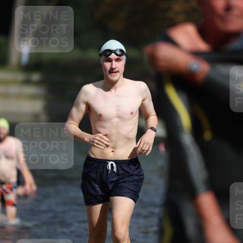 14.09.2025 - Stadtparktriathlon Michael Strokosch http://msf.ph/oto/8875406 14.09.2025 12:55:11 Schwimmen 1477, 1483, 1487, 1489, 1490, 1505 meine-sportfotos.de