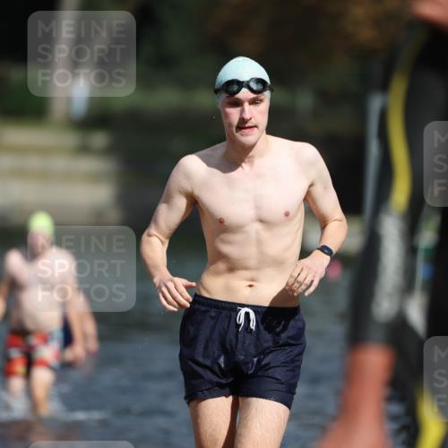 14.09.2025 - Stadtparktriathlon Michael Strokosch http://msf.ph/oto/8875411 14.09.2025 12:55:12 Schwimmen 1477, 1483, 1487, 1489, 1490, 1505 meine-sportfotos.de