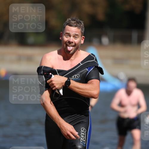 14.09.2025 - Stadtparktriathlon Michael Strokosch http://msf.ph/oto/8875415 14.09.2025 12:55:13 Schwimmen 1477, 1483, 1487, 1489, 1490, 1505 meine-sportfotos.de