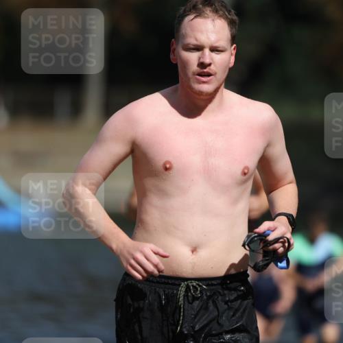 14.09.2025 - Stadtparktriathlon Michael Strokosch http://msf.ph/oto/8875423 14.09.2025 12:55:19 Schwimmen 1455, 1477, 1483, 1487, 1488, 1489 meine-sportfotos.de