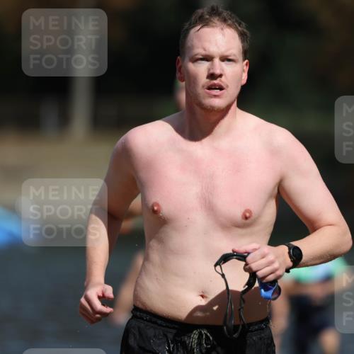 14.09.2025 - Stadtparktriathlon Michael Strokosch http://msf.ph/oto/8875424 14.09.2025 12:55:19 Schwimmen 1455, 1477, 1483, 1487, 1488, 1489 meine-sportfotos.de