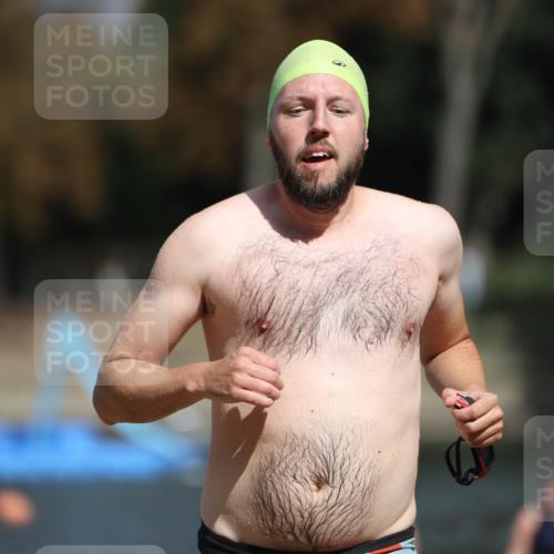 14.09.2025 - Stadtparktriathlon Michael Strokosch http://msf.ph/oto/8875433 14.09.2025 12:55:21 Schwimmen 1455, 1474, 1483, 1487, 1488 meine-sportfotos.de