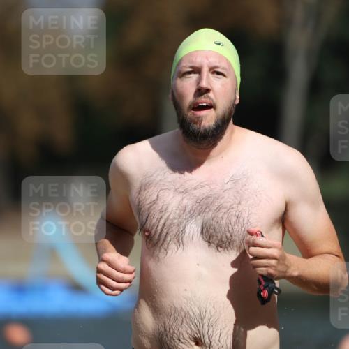 14.09.2025 - Stadtparktriathlon Michael Strokosch http://msf.ph/oto/8875435 14.09.2025 12:55:21 Schwimmen 1455, 1474, 1483, 1487, 1488 meine-sportfotos.de