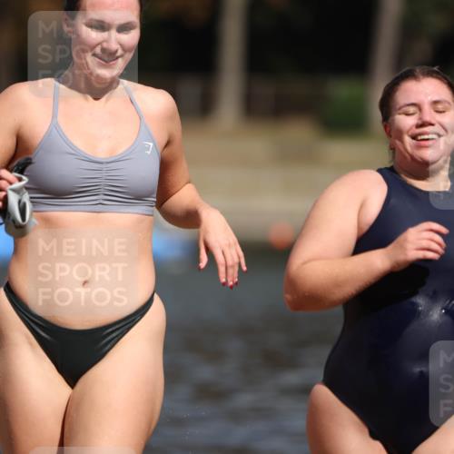 14.09.2025 - Stadtparktriathlon Michael Strokosch http://msf.ph/oto/8875470 14.09.2025 12:55:31 Schwimmen 1455, 1474, 1488 meine-sportfotos.de