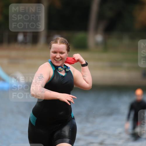 14.09.2025 - Stadtparktriathlon Michael Strokosch http://msf.ph/oto/8875500 14.09.2025 13:02:17 Schwimmen 1429 meine-sportfotos.de