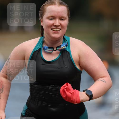14.09.2025 - Stadtparktriathlon Michael Strokosch http://msf.ph/oto/8875508 14.09.2025 13:02:19 Schwimmen 1429 meine-sportfotos.de