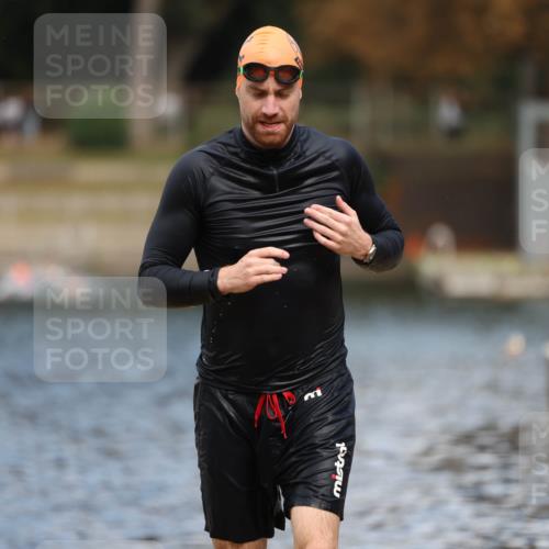 14.09.2025 - Stadtparktriathlon Michael Strokosch http://msf.ph/oto/8875516 14.09.2025 13:02:31 Schwimmen 1475 meine-sportfotos.de