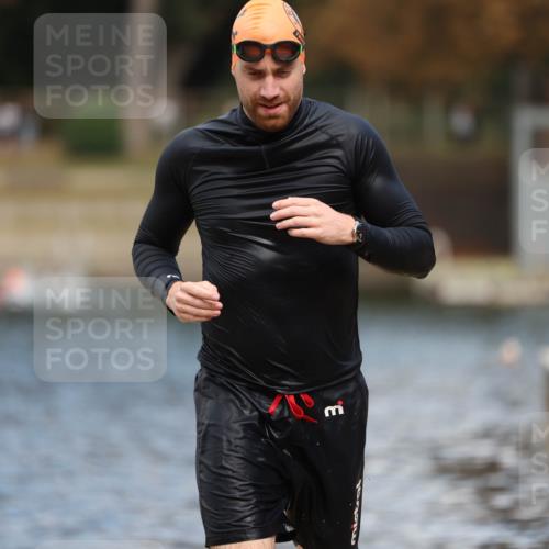 14.09.2025 - Stadtparktriathlon Michael Strokosch http://msf.ph/oto/8875518 14.09.2025 13:02:32 Schwimmen 1475 meine-sportfotos.de