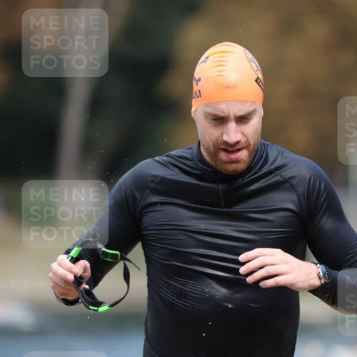 14.09.2025 - Stadtparktriathlon Michael Strokosch http://msf.ph/oto/8875525 14.09.2025 13:02:33 Schwimmen 1475 meine-sportfotos.de