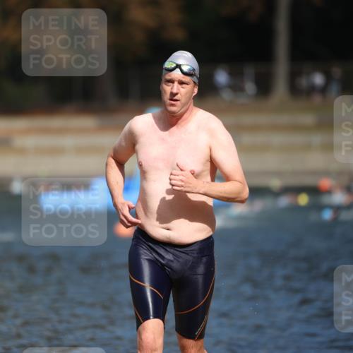14.09.2025 - Stadtparktriathlon Michael Strokosch http://msf.ph/oto/8875536 14.09.2025 13:03:20 Schwimmen 1491 meine-sportfotos.de