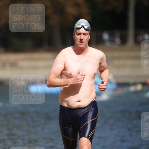 14.09.2025 - Stadtparktriathlon Michael Strokosch http://msf.ph/oto/8875537 14.09.2025 13:03:20 Schwimmen 1491 meine-sportfotos.de