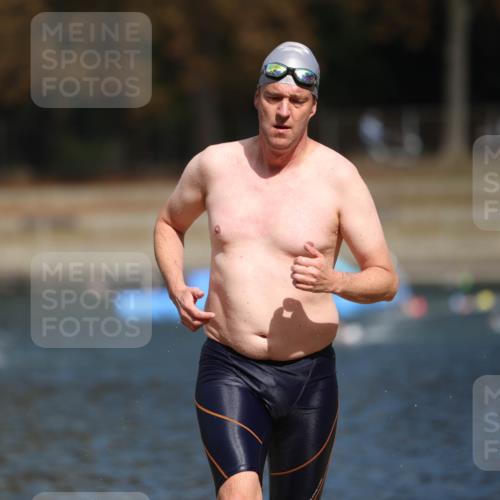 14.09.2025 - Stadtparktriathlon Michael Strokosch http://msf.ph/oto/8875540 14.09.2025 13:03:20 Schwimmen 1491 meine-sportfotos.de