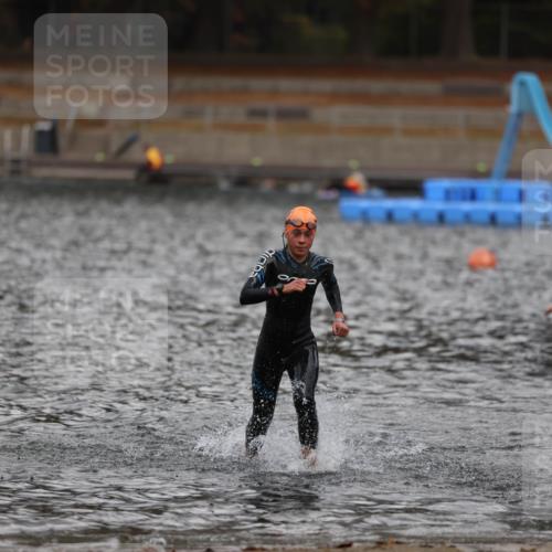 14.09.2025 - Stadtparktriathlon Michael Strokosch http://msf.ph/oto/8875675 14.09.2025 13:08:44 Schwimmen 1526 meine-sportfotos.de