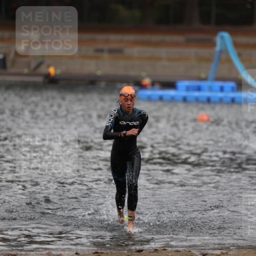 14.09.2025 - Stadtparktriathlon Michael Strokosch http://msf.ph/oto/8875679 14.09.2025 13:08:44 Schwimmen 1526 meine-sportfotos.de
