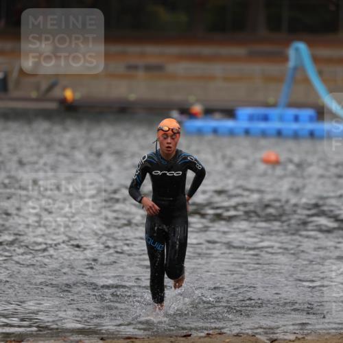 14.09.2025 - Stadtparktriathlon Michael Strokosch http://msf.ph/oto/8875682 14.09.2025 13:08:45 Schwimmen 1526 meine-sportfotos.de