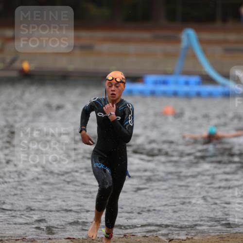14.09.2025 - Stadtparktriathlon Michael Strokosch http://msf.ph/oto/8875689 14.09.2025 13:08:46 Schwimmen 1526 meine-sportfotos.de