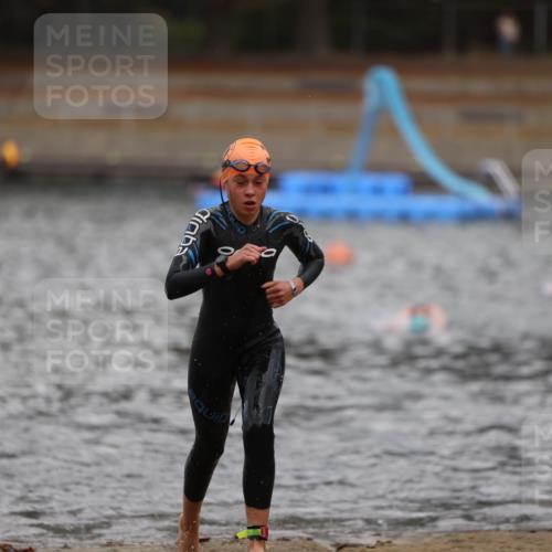 14.09.2025 - Stadtparktriathlon Michael Strokosch http://msf.ph/oto/8875690 14.09.2025 13:08:46 Schwimmen 1526 meine-sportfotos.de