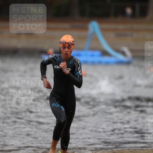 14.09.2025 - Stadtparktriathlon Michael Strokosch http://msf.ph/oto/8875692 14.09.2025 13:08:46 Schwimmen 1526 meine-sportfotos.de