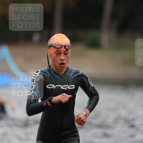 14.09.2025 - Stadtparktriathlon Michael Strokosch http://msf.ph/oto/8875700 14.09.2025 13:08:48 Schwimmen 1526 meine-sportfotos.de