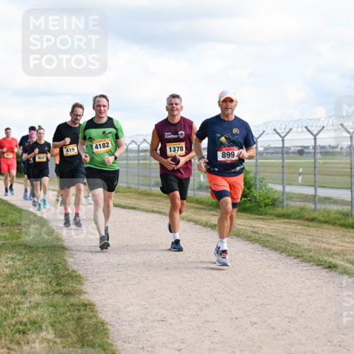 14.09.2025 - Airport Race Dr. Thomas Lammeyer http://msf.ph/oto/8875701 14.09.2025 12:20:32 Laufen 652, 419, 4182, 1378, 899 meine-sportfotos.de