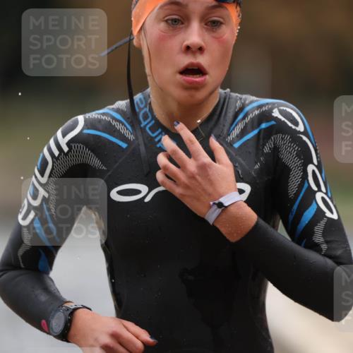 14.09.2025 - Stadtparktriathlon Michael Strokosch http://msf.ph/oto/8875706 14.09.2025 13:08:49 Schwimmen 1526, 1547 meine-sportfotos.de