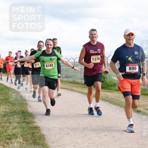 14.09.2025 - Airport Race Dr. Thomas Lammeyer http://msf.ph/oto/8875721 14.09.2025 12:20:33 Laufen 652, 419, 4182, 1378, 899 meine-sportfotos.de