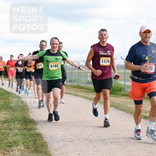 14.09.2025 - Airport Race Dr. Thomas Lammeyer http://msf.ph/oto/8875724 14.09.2025 12:20:33 Laufen 419, 4182, 1510, 1378, 39 meine-sportfotos.de