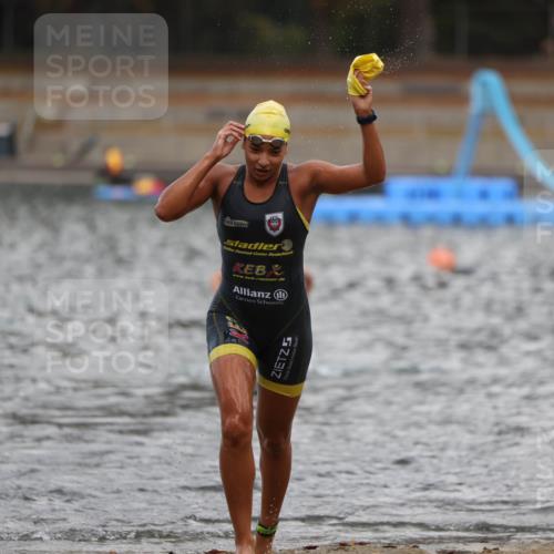 14.09.2025 - Stadtparktriathlon Michael Strokosch http://msf.ph/oto/8875762 14.09.2025 13:09:21 Schwimmen 1525, 1541, 1552 meine-sportfotos.de