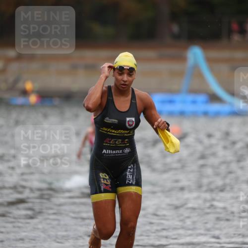 14.09.2025 - Stadtparktriathlon Michael Strokosch http://msf.ph/oto/8875766 14.09.2025 13:09:21 Schwimmen 1525, 1541, 1552 meine-sportfotos.de