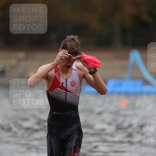 14.09.2025 - Stadtparktriathlon Michael Strokosch http://msf.ph/oto/8875786 14.09.2025 13:09:29 Schwimmen 1552 meine-sportfotos.de
