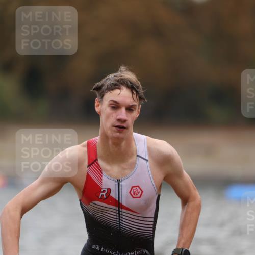 14.09.2025 - Stadtparktriathlon Michael Strokosch http://msf.ph/oto/8875791 14.09.2025 13:09:30 Schwimmen 1552 meine-sportfotos.de