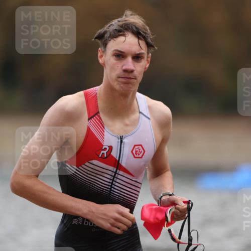 14.09.2025 - Stadtparktriathlon Michael Strokosch http://msf.ph/oto/8875792 14.09.2025 13:09:30 Schwimmen 1552 meine-sportfotos.de