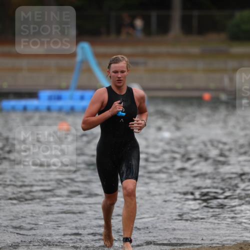 14.09.2025 - Stadtparktriathlon Michael Strokosch http://msf.ph/oto/8875803 14.09.2025 13:09:49 Schwimmen 1538 meine-sportfotos.de