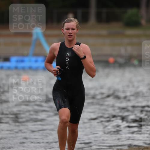 14.09.2025 - Stadtparktriathlon Michael Strokosch http://msf.ph/oto/8875807 14.09.2025 13:09:49 Schwimmen 1538 meine-sportfotos.de