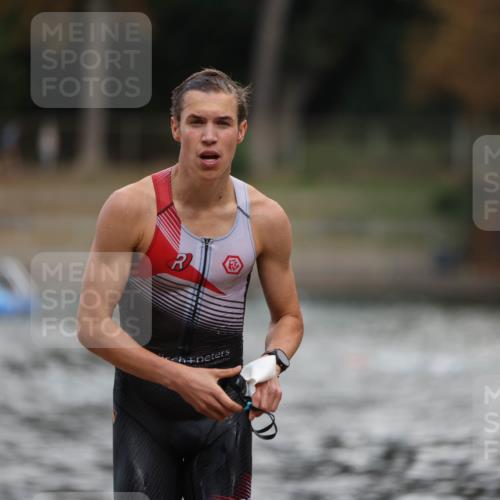 14.09.2025 - Stadtparktriathlon Michael Strokosch http://msf.ph/oto/8875831 14.09.2025 13:10:17 Schwimmen 1548 meine-sportfotos.de