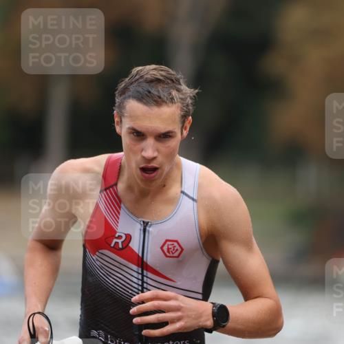 14.09.2025 - Stadtparktriathlon Michael Strokosch http://msf.ph/oto/8875835 14.09.2025 13:10:18 Schwimmen 1548 meine-sportfotos.de