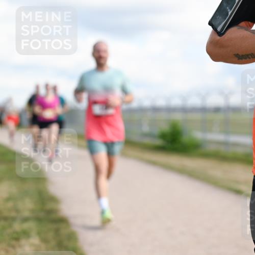 14.09.2025 - Airport Race Dr. Thomas Lammeyer http://msf.ph/oto/8875896 14.09.2025 12:20:42 Laufen 300 meine-sportfotos.de