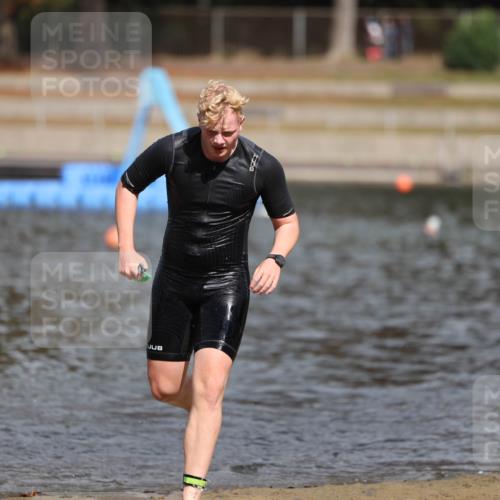 14.09.2025 - Stadtparktriathlon Michael Strokosch http://msf.ph/oto/8875924 14.09.2025 13:11:40 Schwimmen 1544 meine-sportfotos.de