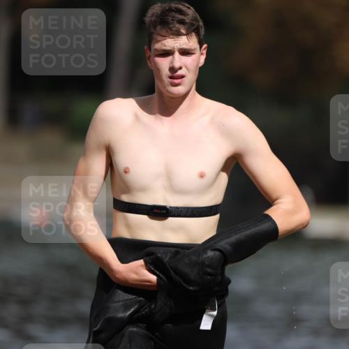 14.09.2025 - Stadtparktriathlon Michael Strokosch http://msf.ph/oto/8876040 14.09.2025 13:12:38 Schwimmen 1554 meine-sportfotos.de