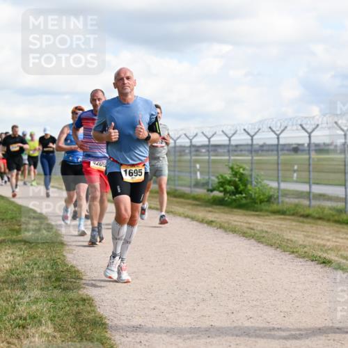14.09.2025 - Airport Race Dr. Thomas Lammeyer http://msf.ph/oto/8876048 14.09.2025 12:20:51 Laufen 4209, 1695, 324 meine-sportfotos.de