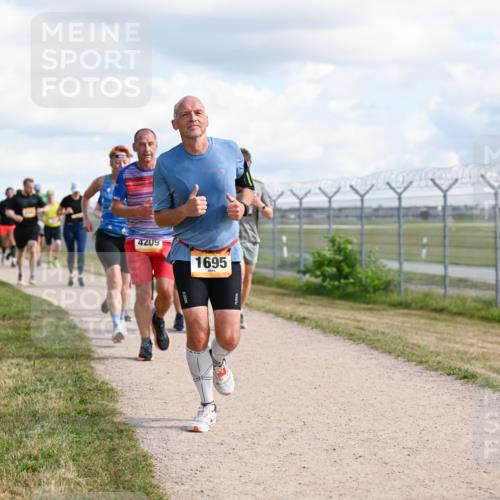 14.09.2025 - Airport Race Dr. Thomas Lammeyer http://msf.ph/oto/8876051 14.09.2025 12:20:51 Laufen 4209, 1695 meine-sportfotos.de