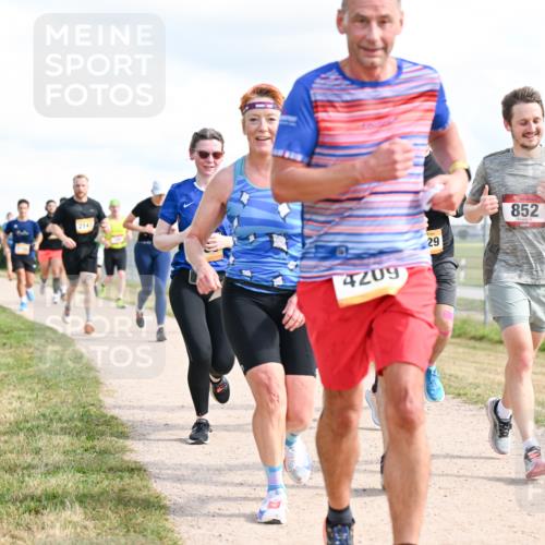 14.09.2025 - Airport Race Dr. Thomas Lammeyer http://msf.ph/oto/8876091 14.09.2025 12:20:54 Laufen 2143, 4209, 29, 852 meine-sportfotos.de