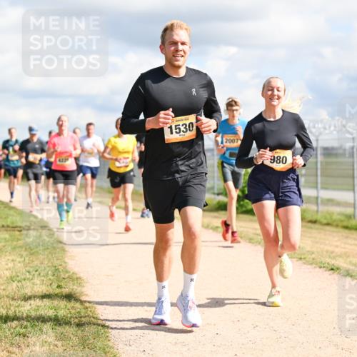 14.09.2025 - Airport Race Dr. Thomas Lammeyer http://msf.ph/oto/8876239 14.09.2025 12:21:03 Laufen 4229, 00, 1530, 8, 2007, 980 meine-sportfotos.de