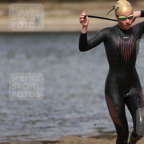 14.09.2025 - Stadtparktriathlon Michael Strokosch http://msf.ph/oto/8876243 14.09.2025 13:16:12 Schwimmen 1576, 1581, 1596, 1603, 1605, 1607 meine-sportfotos.de