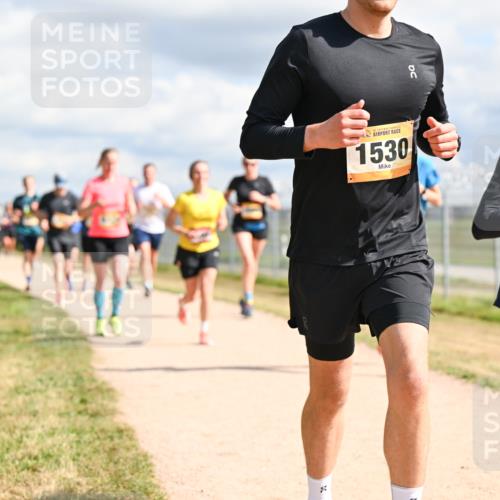14.09.2025 - Airport Race Dr. Thomas Lammeyer http://msf.ph/oto/8876251 14.09.2025 12:21:04 Laufen 8, 1530, 980 meine-sportfotos.de