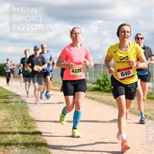 14.09.2025 - Airport Race Dr. Thomas Lammeyer http://msf.ph/oto/8876290 14.09.2025 12:21:06 Laufen 4226, 840 meine-sportfotos.de