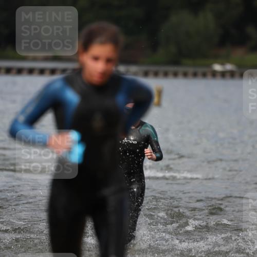 14.09.2025 - Stadtparktriathlon Michael Strokosch http://msf.ph/oto/8876330 14.09.2025 13:16:34 Schwimmen 1578, 1579, 1580, 1594, 1616 meine-sportfotos.de