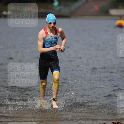 14.09.2025 - Stadtparktriathlon Michael Strokosch http://msf.ph/oto/8876353 14.09.2025 13:16:39 Schwimmen 1578, 1580, 1616 meine-sportfotos.de