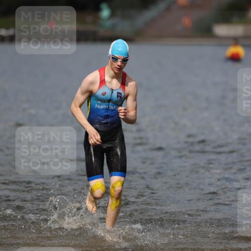 14.09.2025 - Stadtparktriathlon Michael Strokosch http://msf.ph/oto/8876355 14.09.2025 13:16:39 Schwimmen 1578, 1580, 1616 meine-sportfotos.de